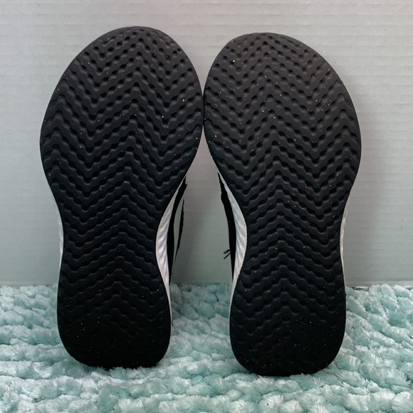 Nike Revolution Black & White Athletic Training Running Sneakers Girls Boys Run - Picture 16 of 16